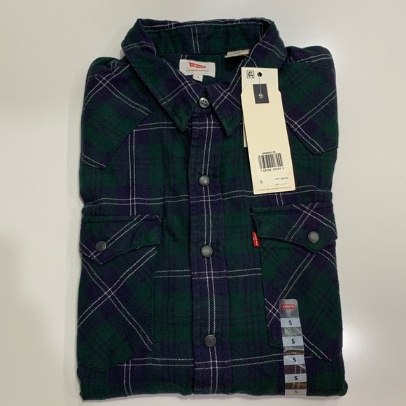 *NEW* Levi’s Long Sleeved Flannel Button-Up - Picture 6 of 6
